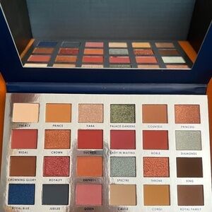 Royal Edition Eyeshadow Palette
Exclusive 24-Piece Eyeshadow Palette